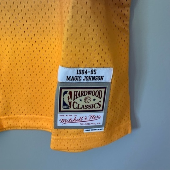 NWT. MITCHELL & NESS Fadeaway Swingman Crew Neck Jersey - Picture 4 of 6